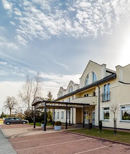 Парковка при отеле Lotos